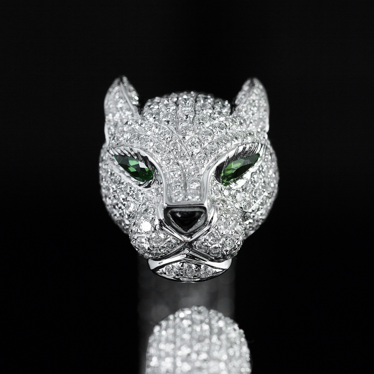 cartier panther head diamond free photo