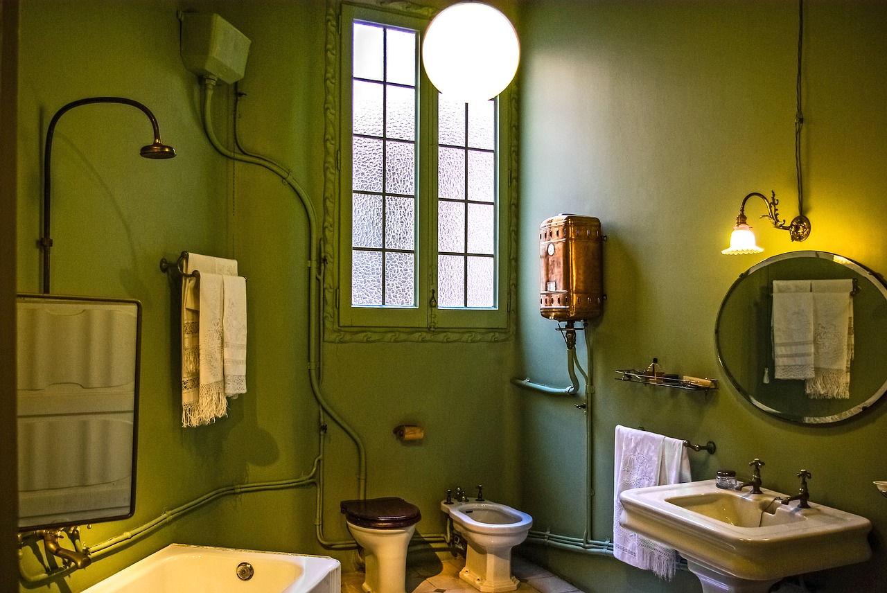 casa mila gaudi bathroom free photo