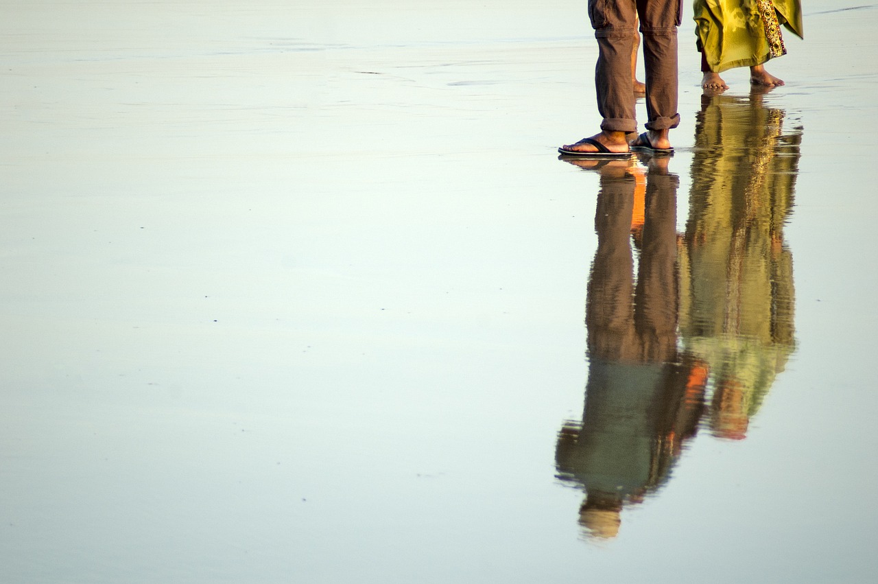 casal beach reflection free photo