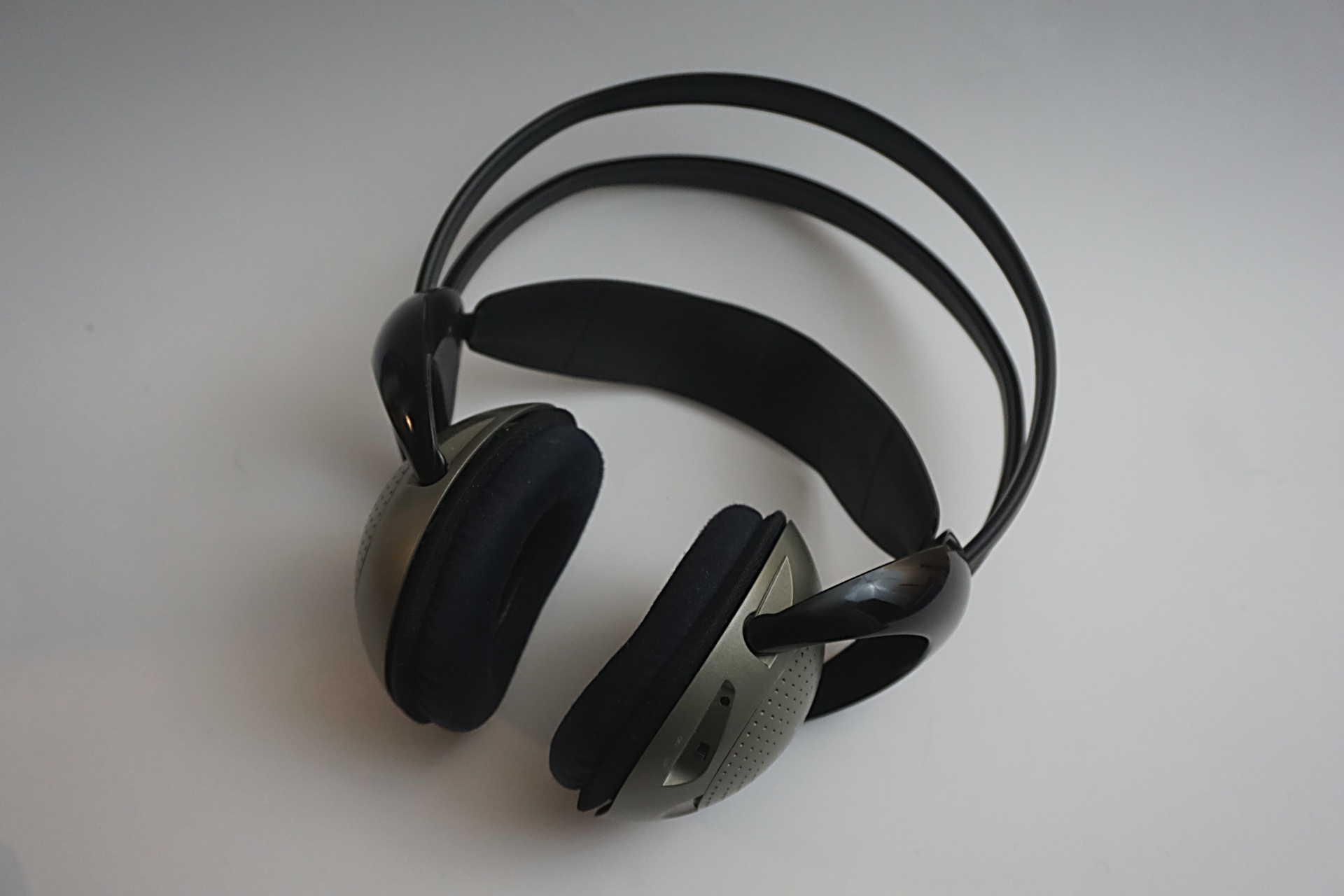 headphones music earphones free photo