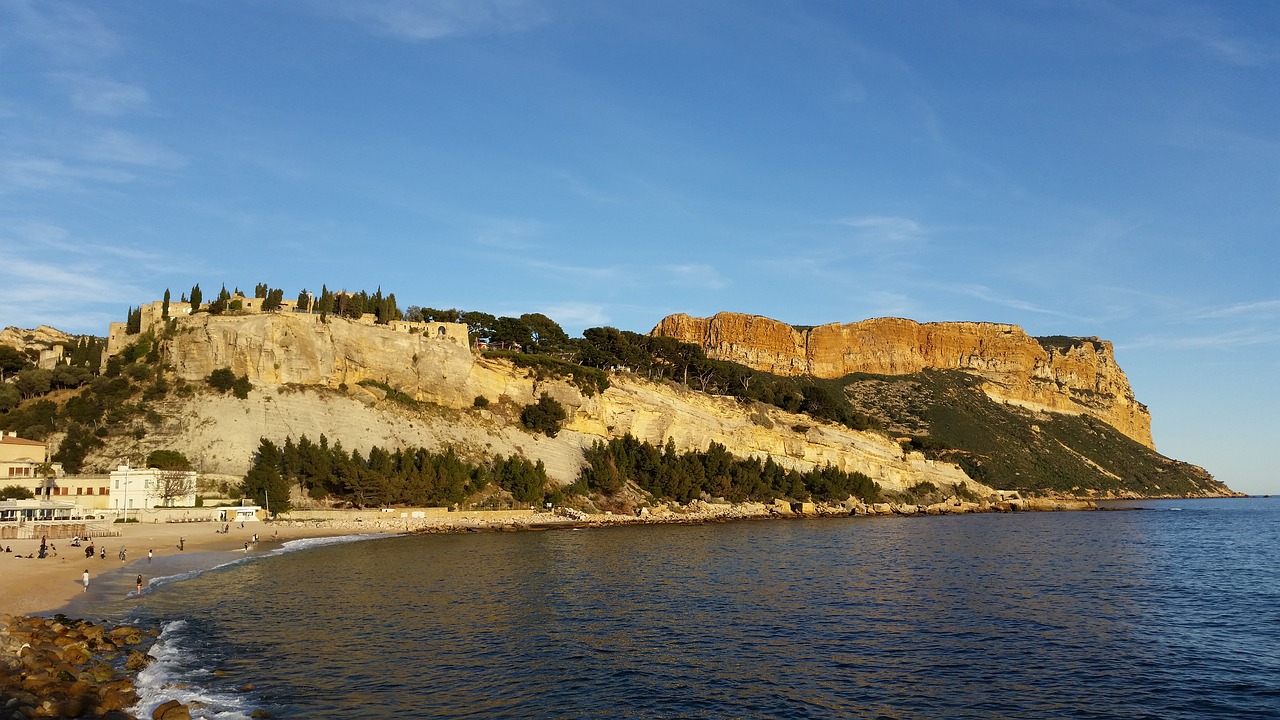 cassis sea blue sky free photo