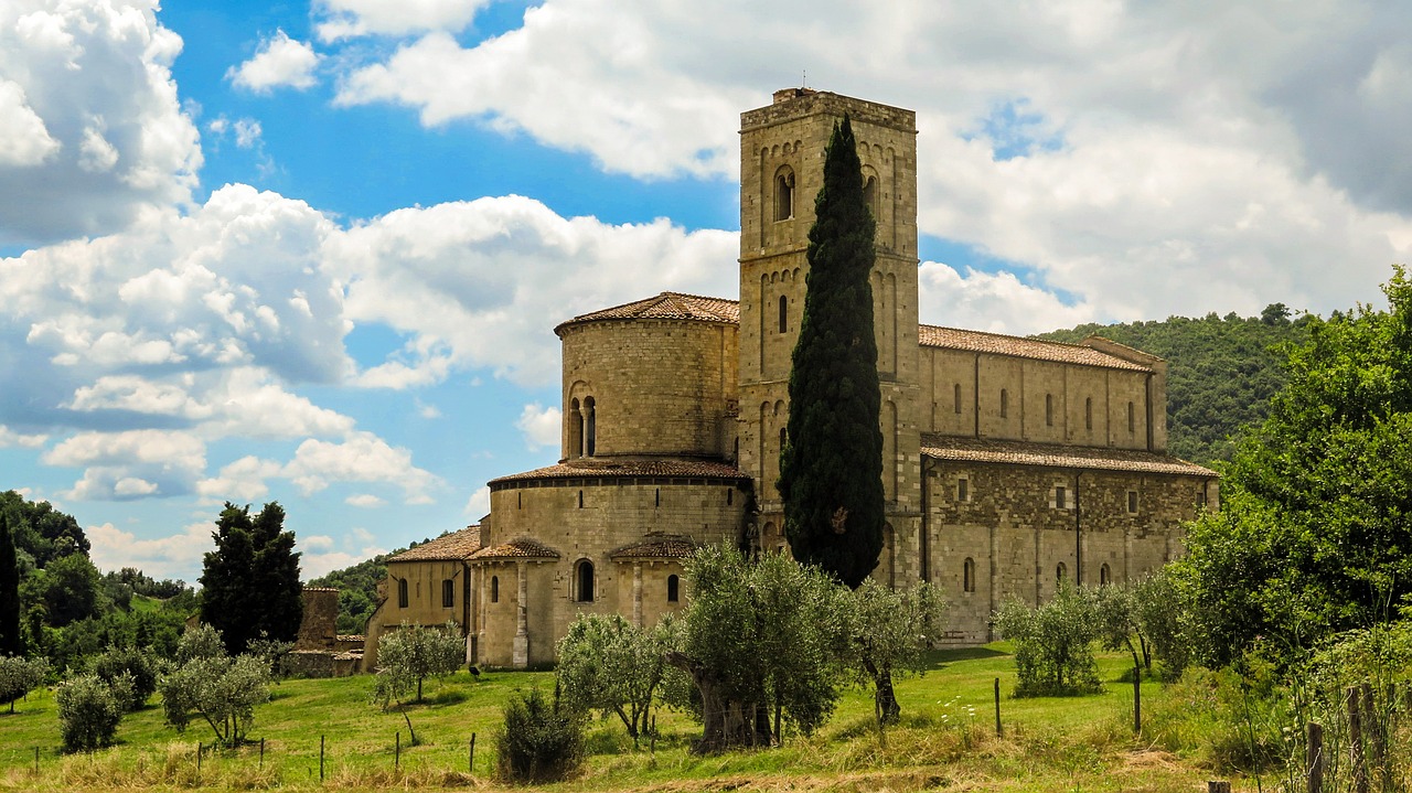 castel nuovo italy tuscany free photo