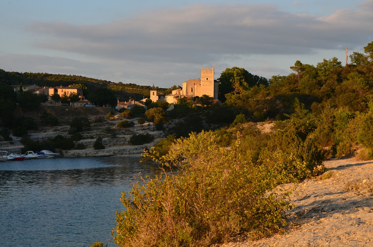 provence abendstimmung castle free photo