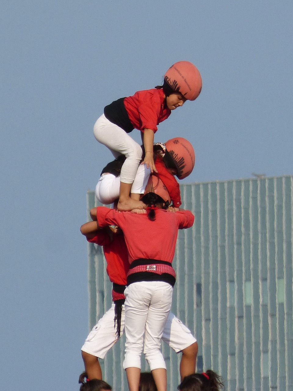 castellers barcelona skyscraper free photo