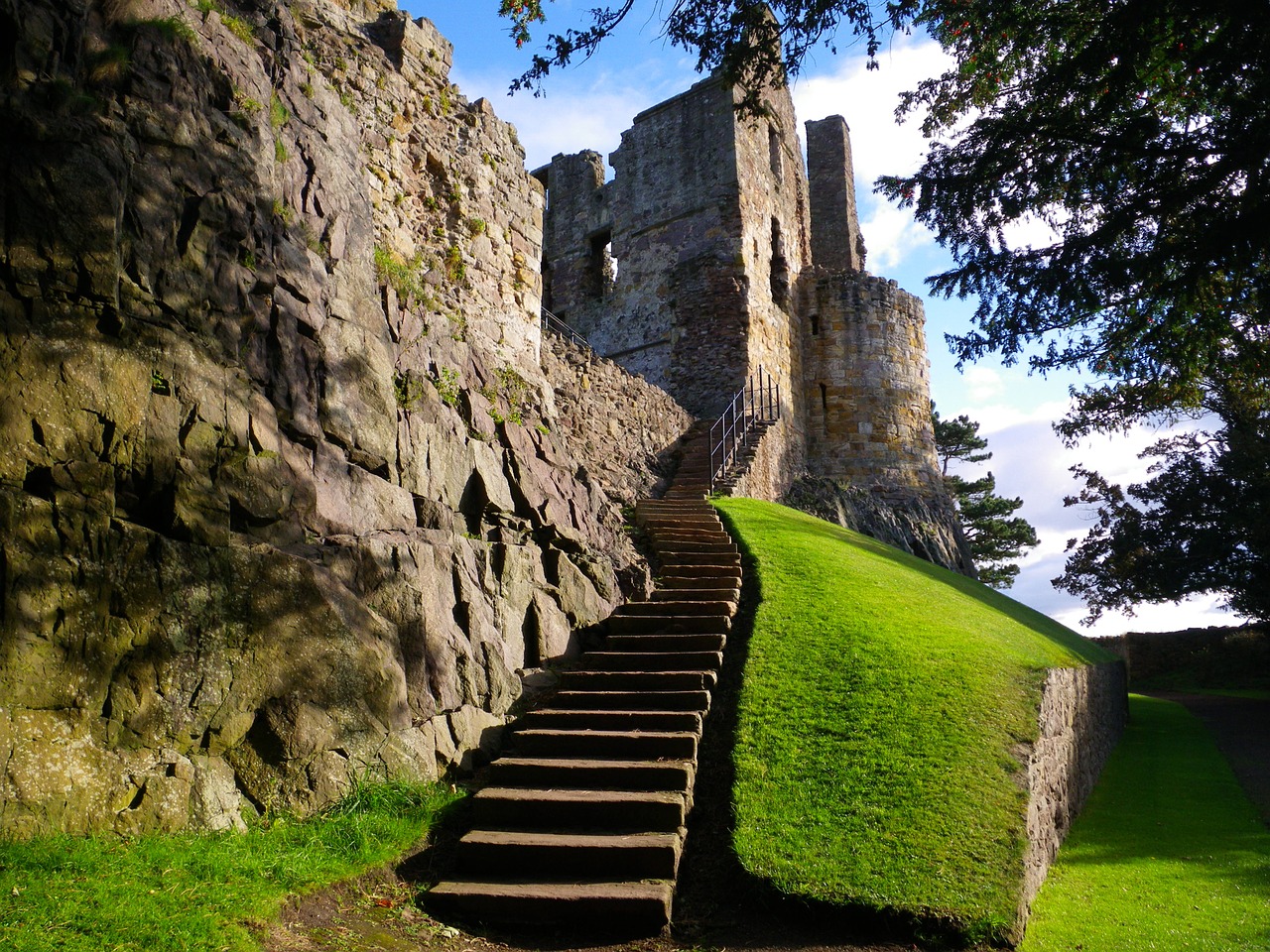 castle tourist history free photo