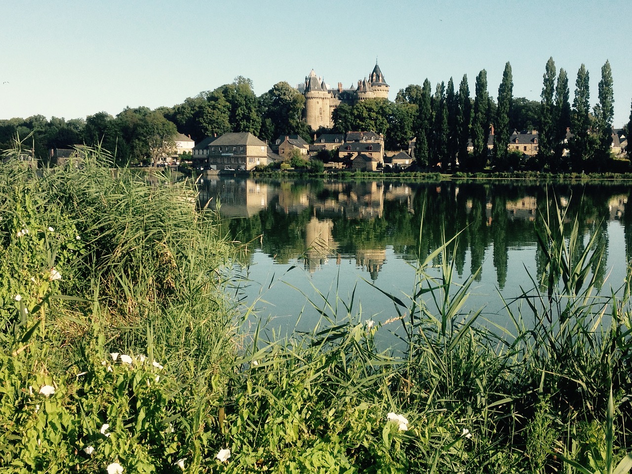 castle reflection brittany free photo