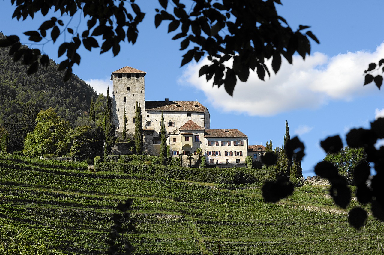 castle lebenberg cermes free photo