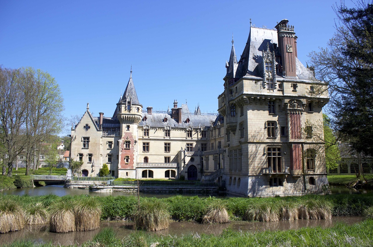 château de vigny facade france free photo