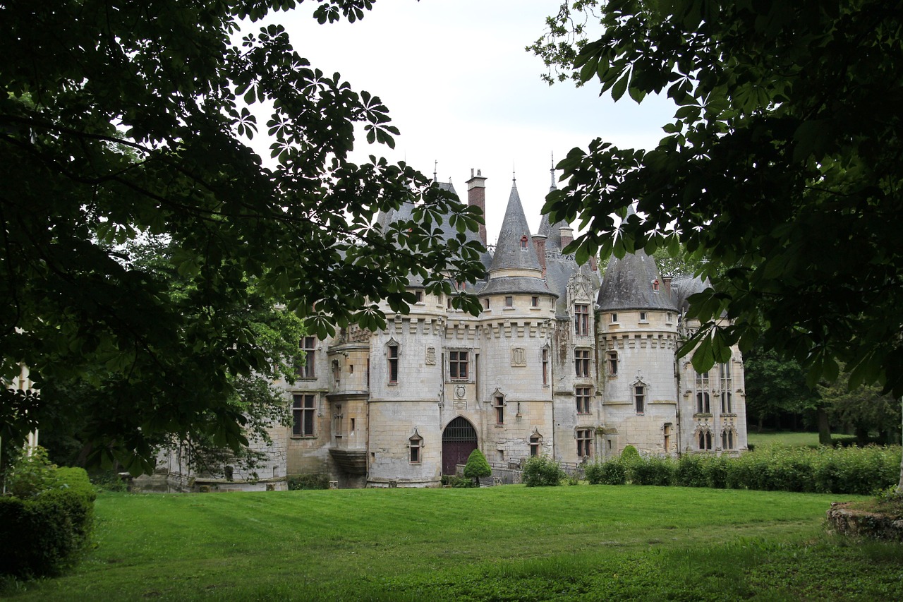 château de vigny facade france free photo