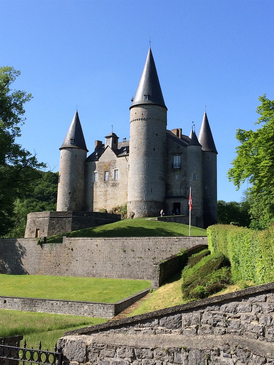 castle of vêves dinant belgium free photo