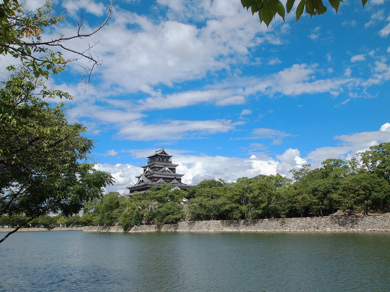 castle japan hiroshima free photo