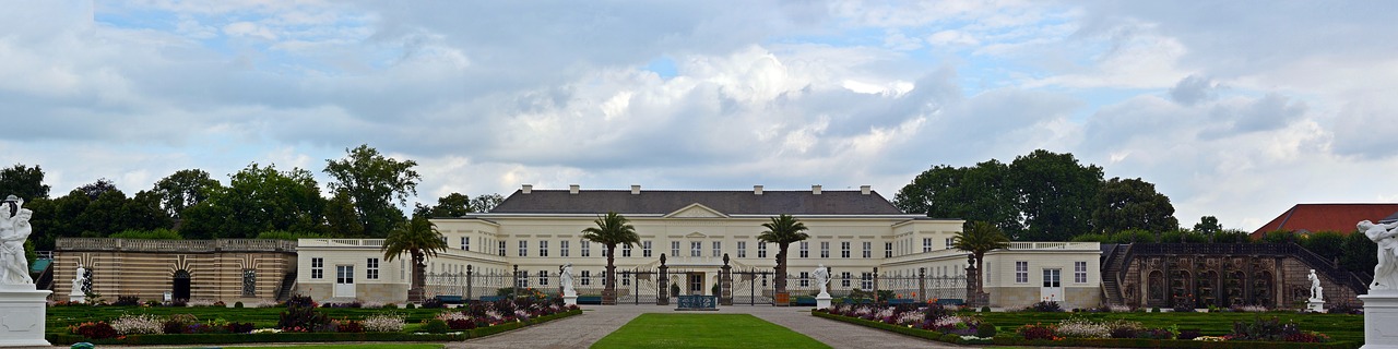 castle panorama herrenhäuser gardens free photo