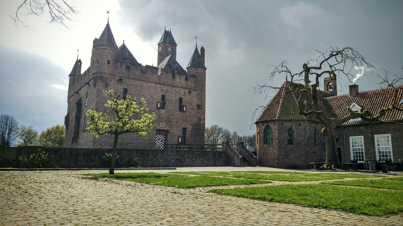 castle doornenburg castle doornenburg free photo