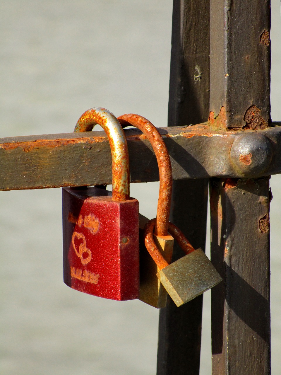 castle padlock connectedness free photo