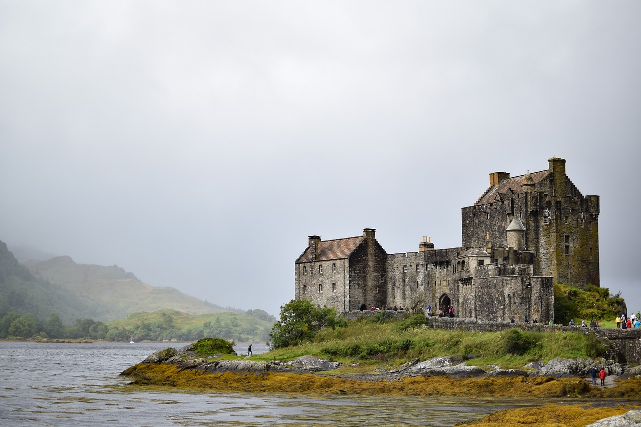 eilean donan castle castle scotland free photo