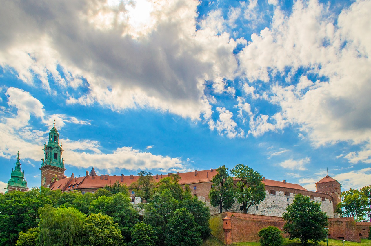 wawel castle krakow free photo