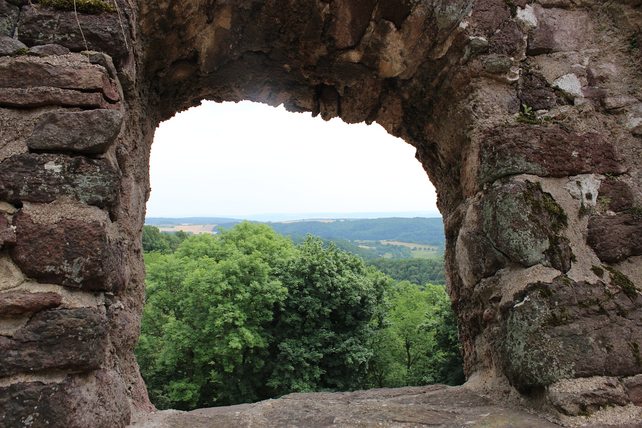 castle window ruin free photo