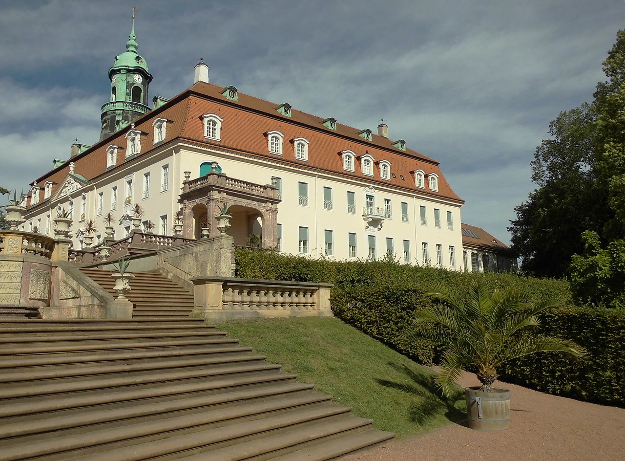 castle castle lichtenwalde barockschloss free photo