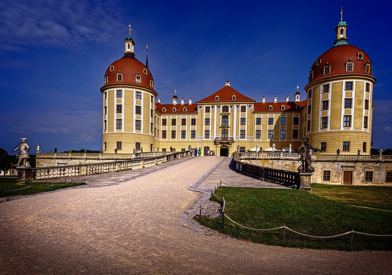 castle moritz castle building free photo