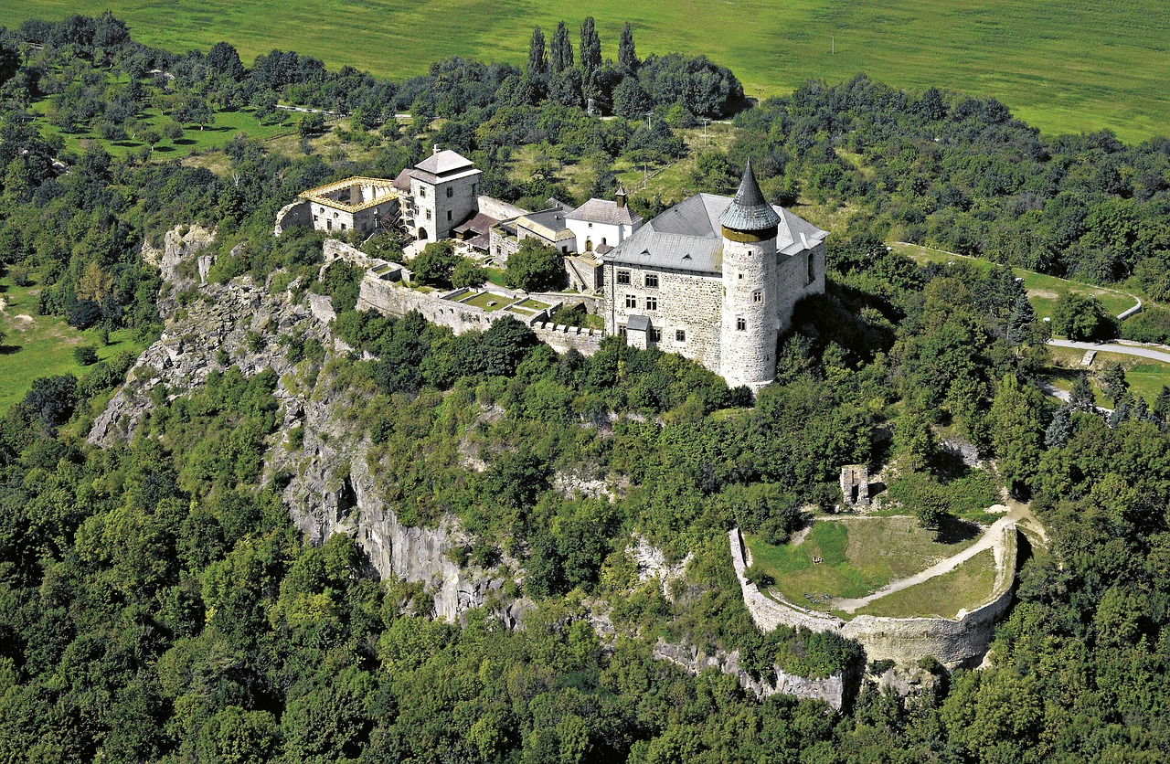 castle kunětická hora aerial view free photo