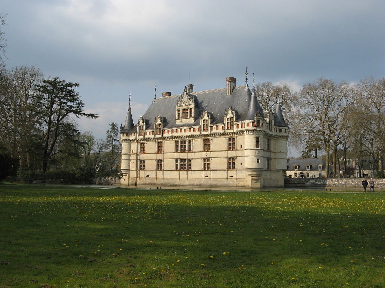 castle azay-le-rideau france free photo