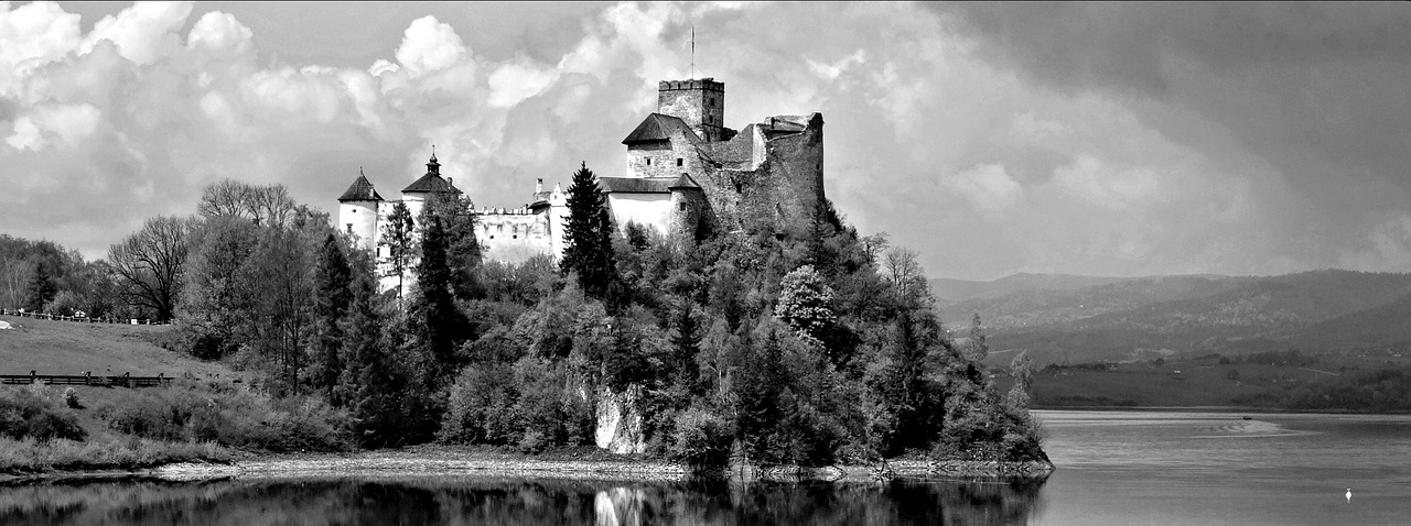 castle niedzica picturesque free photo