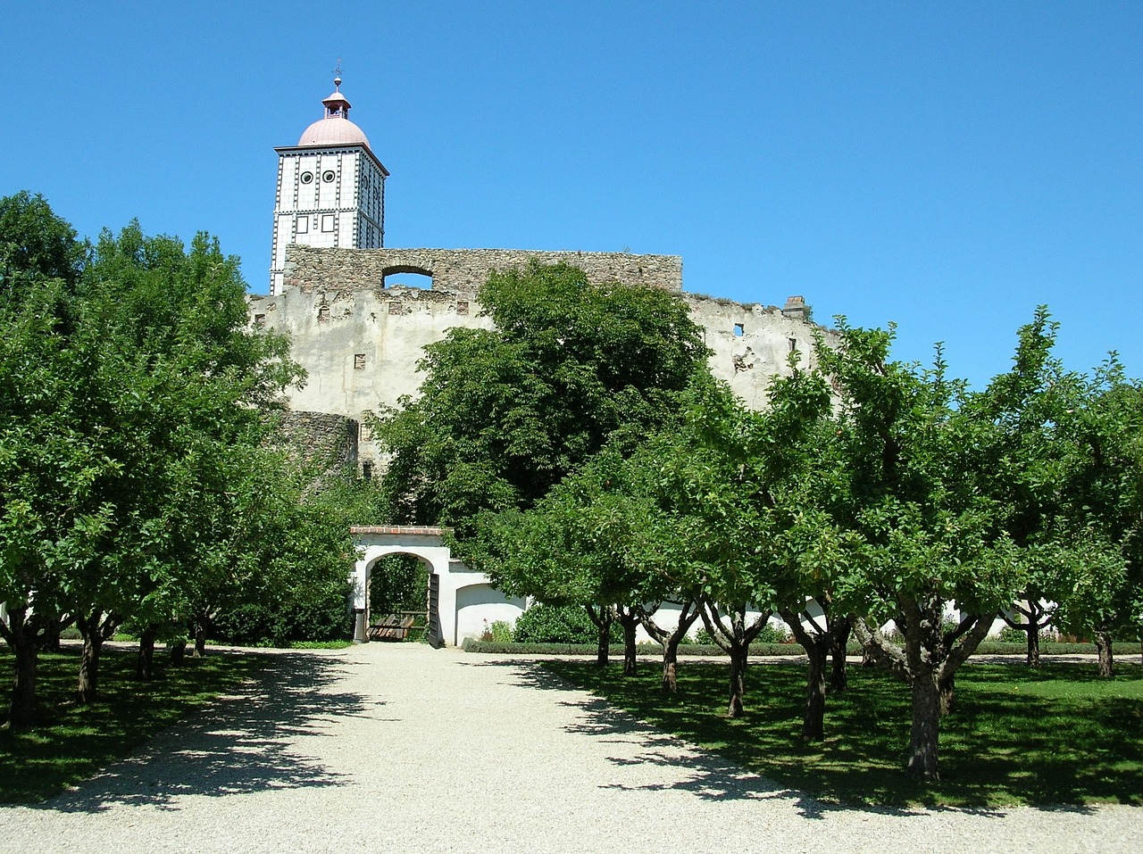 castle fortress garden free photo