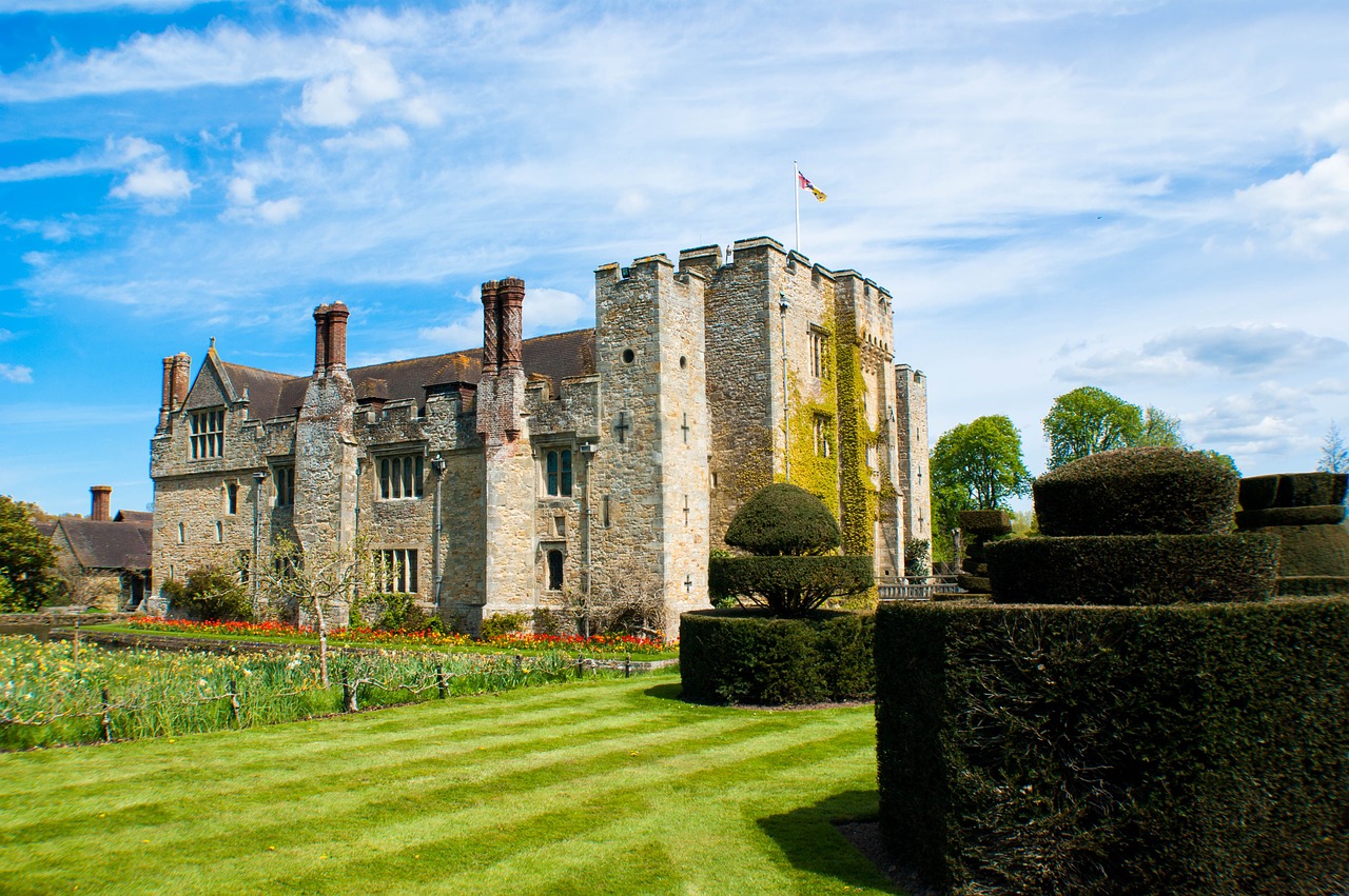 castle lawn sunny free photo