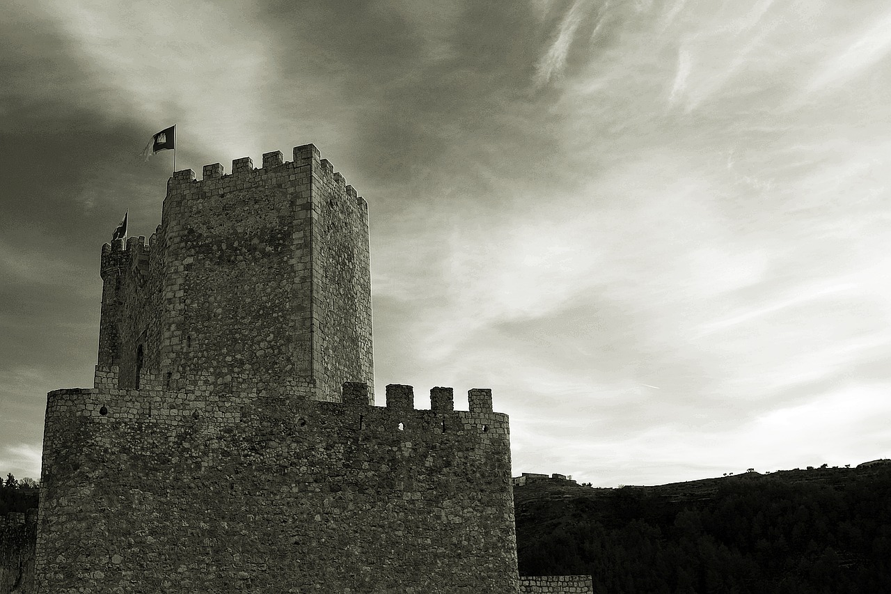 castle alcalá del júcar albacete free photo