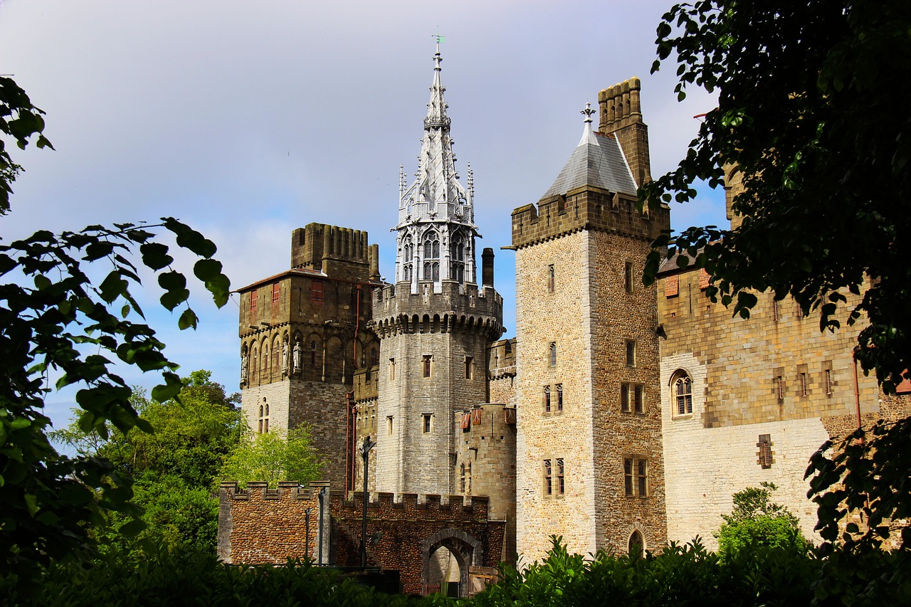 castle architecture cardiff castle free photo