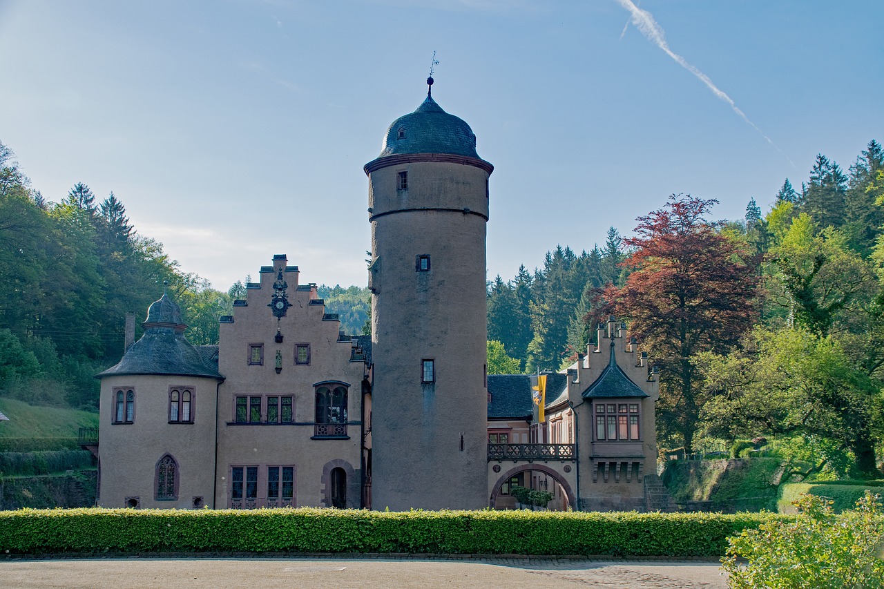 castle mespelbrunn bavaria free photo