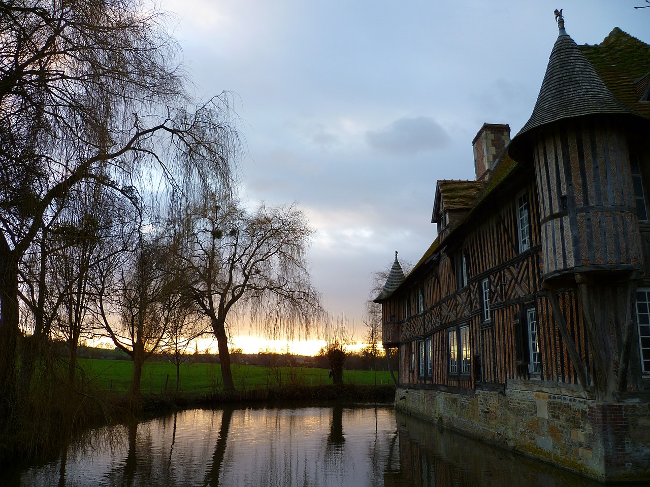 castle france river free photo