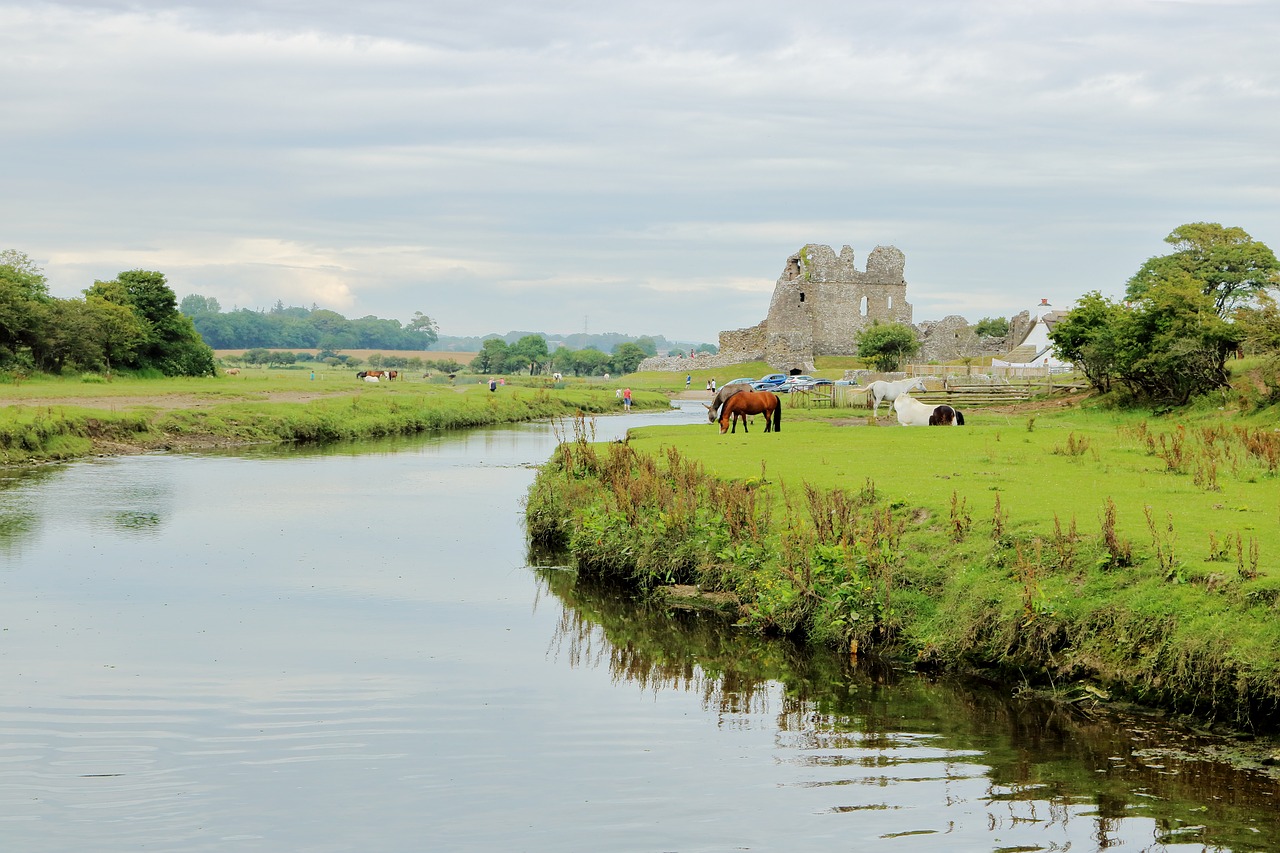 castle river landmark free photo