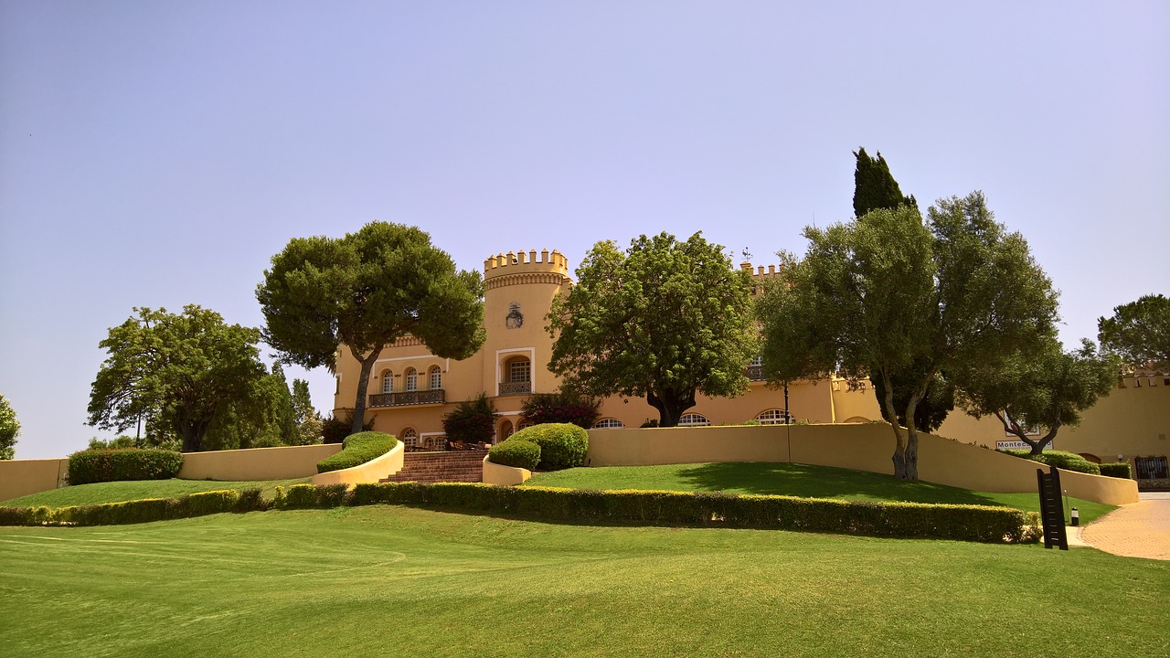 castle spanish golf free photo