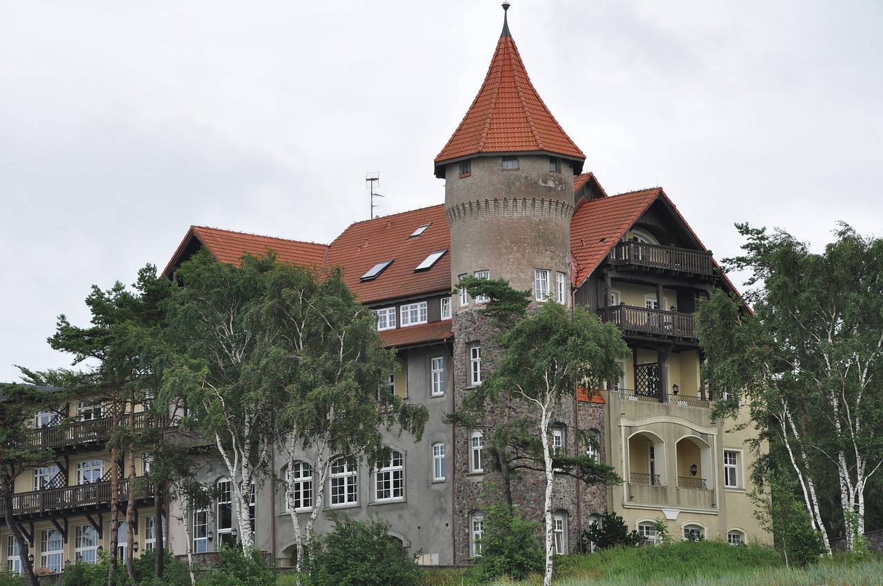 castle the castle on the beach hotel free photo