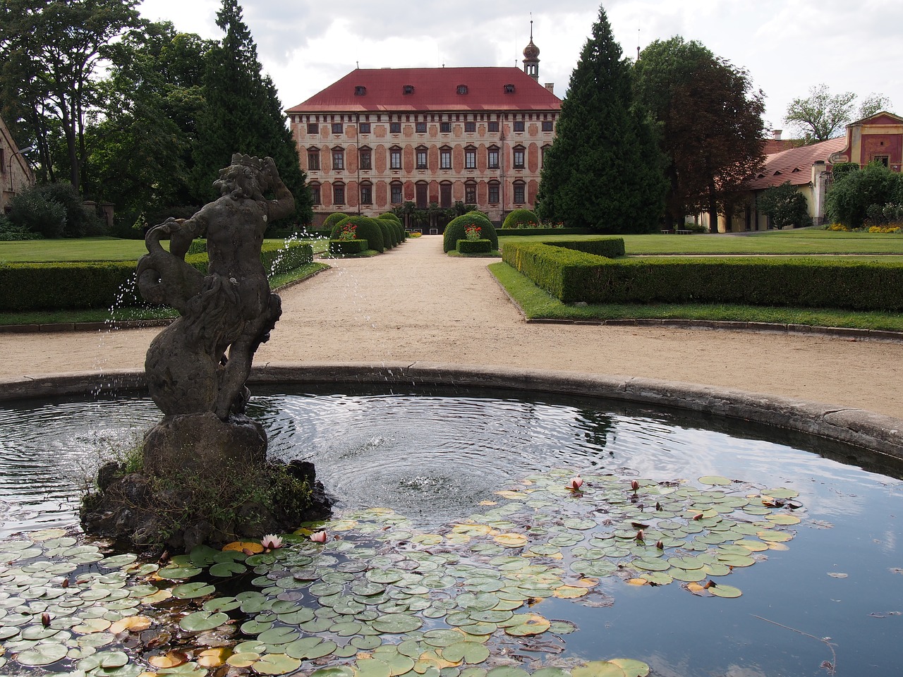 castle monument garden free photo