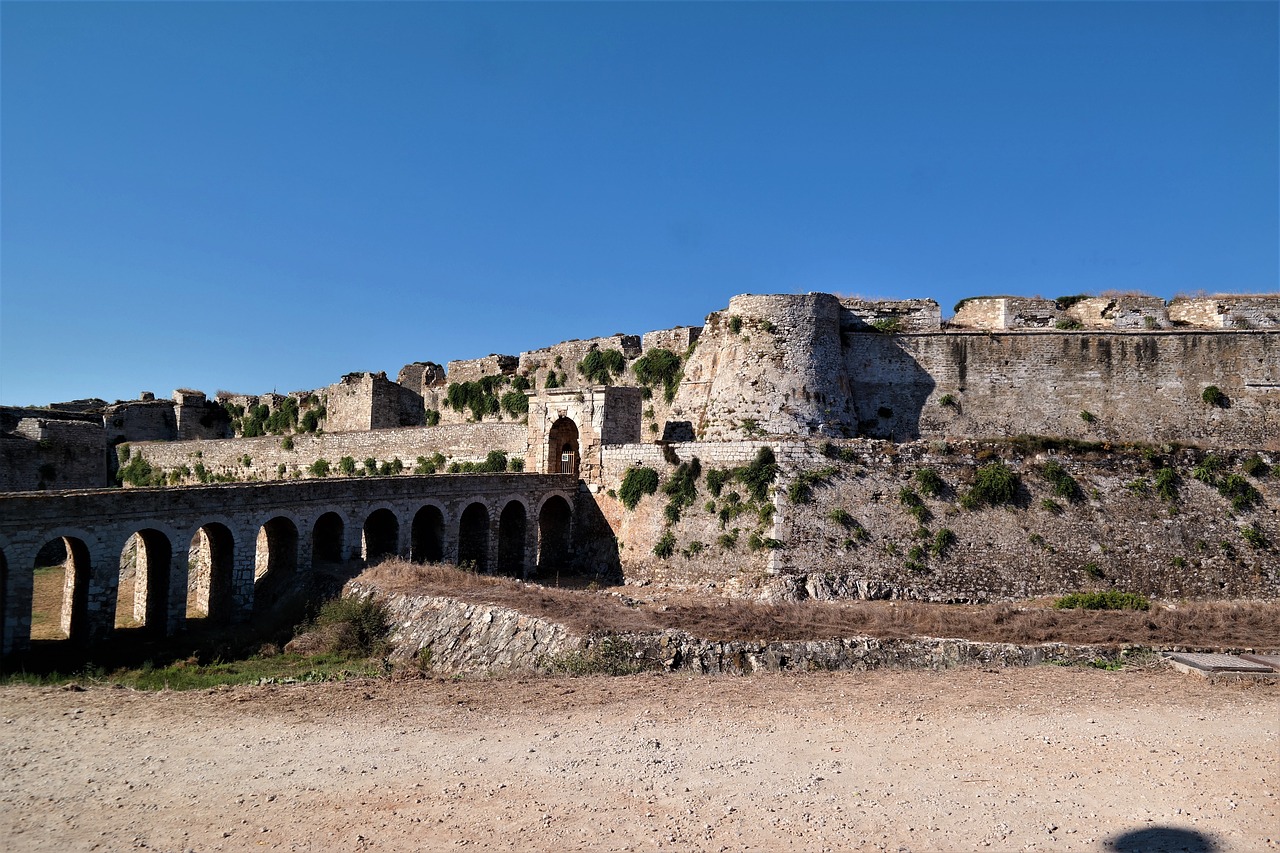 castle fortress places of interest free photo