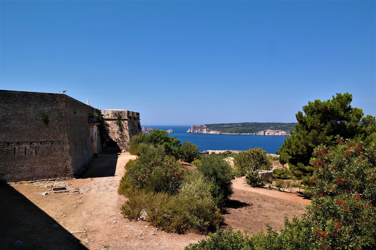 castle fortress places of interest free photo