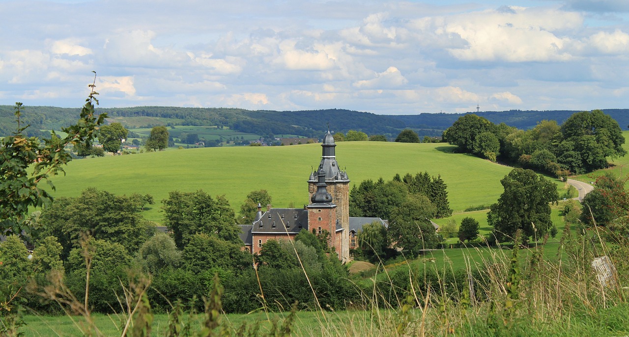 castle architecture towers free photo