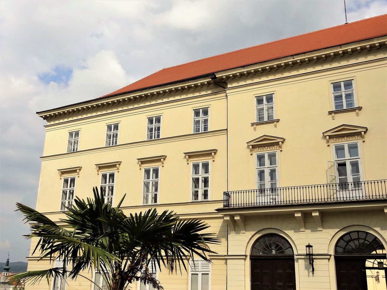 castle boskovice the view from the garden free photo