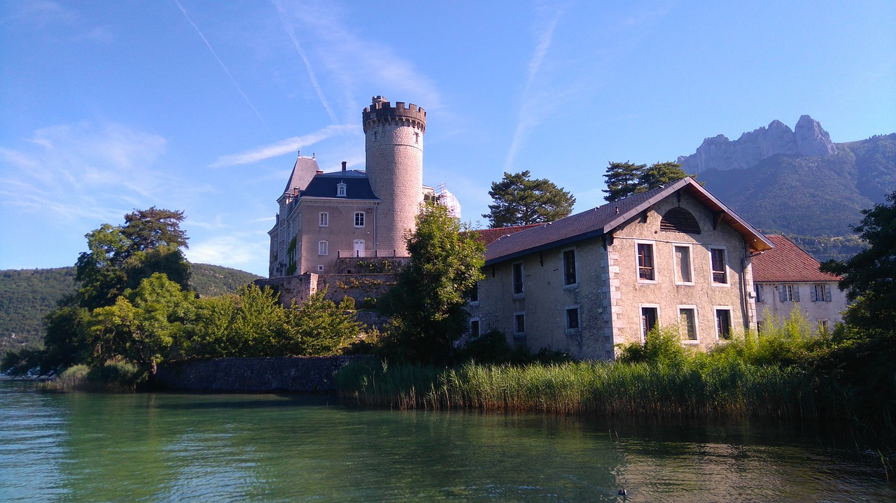 castle duingt annecy free photo