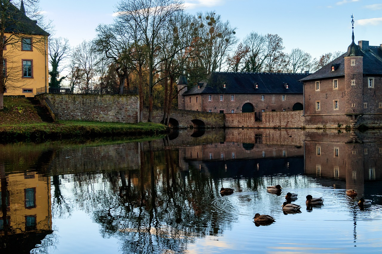 castle moated castle concluded wasserschloss free photo