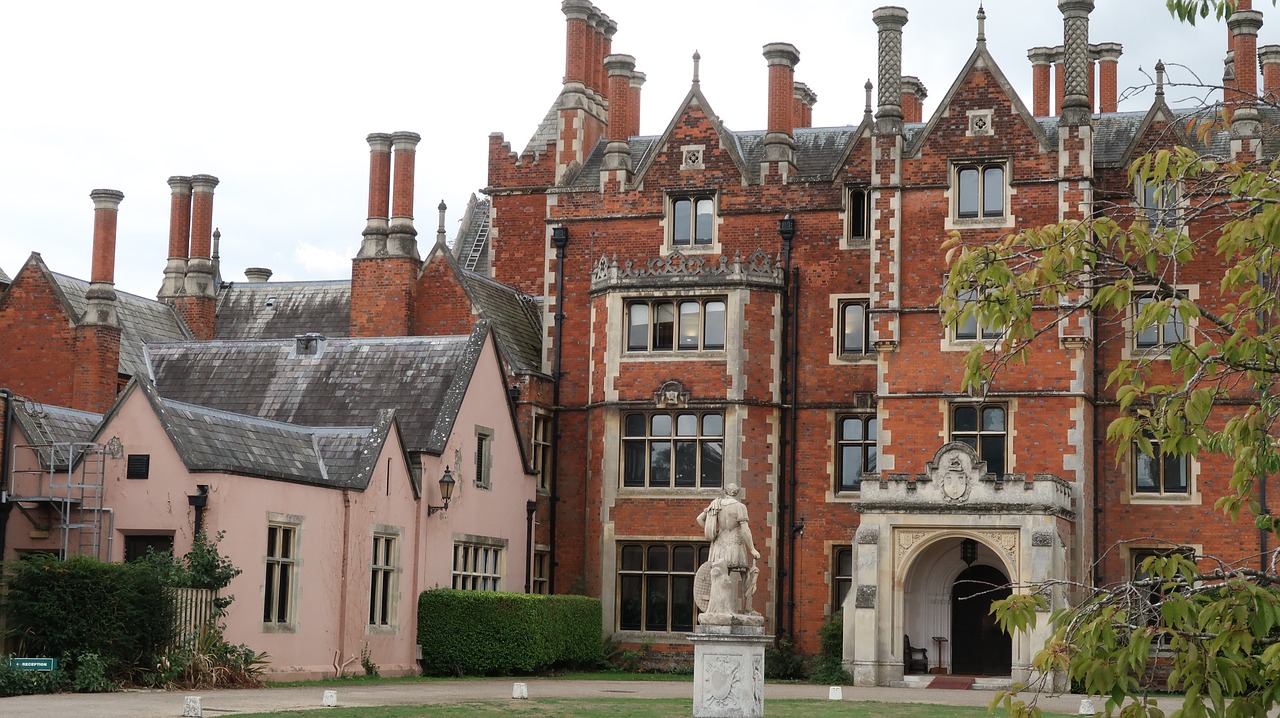 castle  taplow court  england free photo