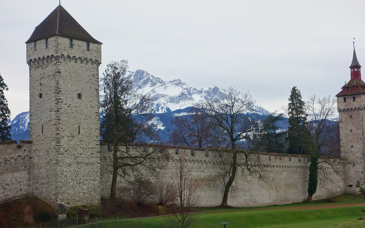 castle  snow mountain  alpes free photo