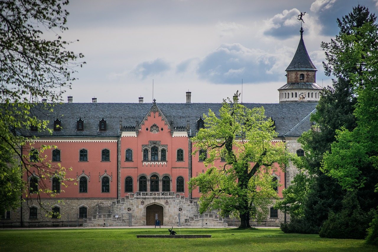 castle  monument  architecture free photo