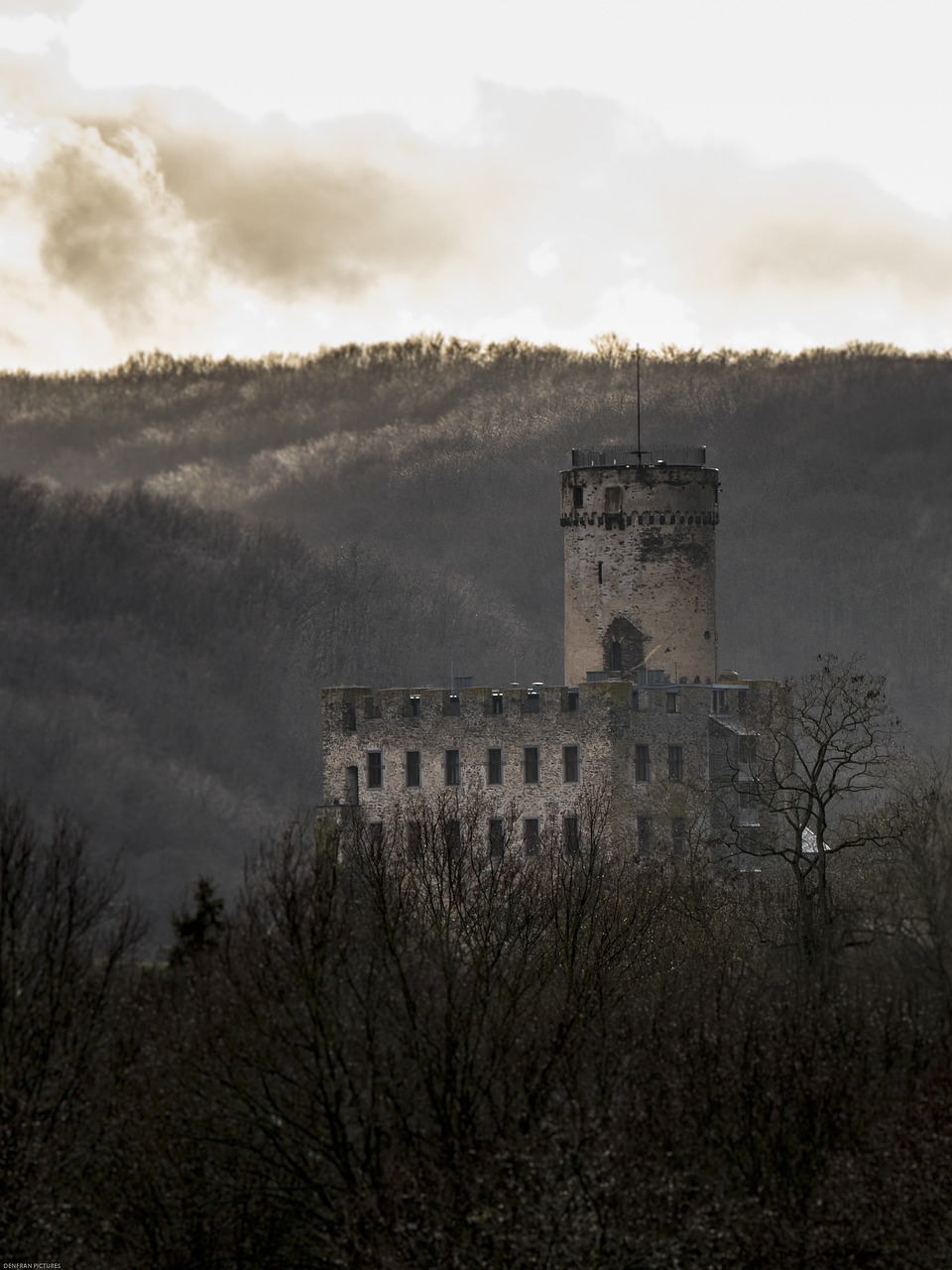 castle  pyrmont  fortress free photo