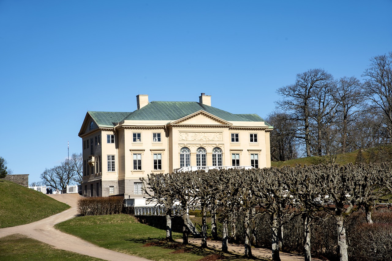 castle  garden  architecture free photo