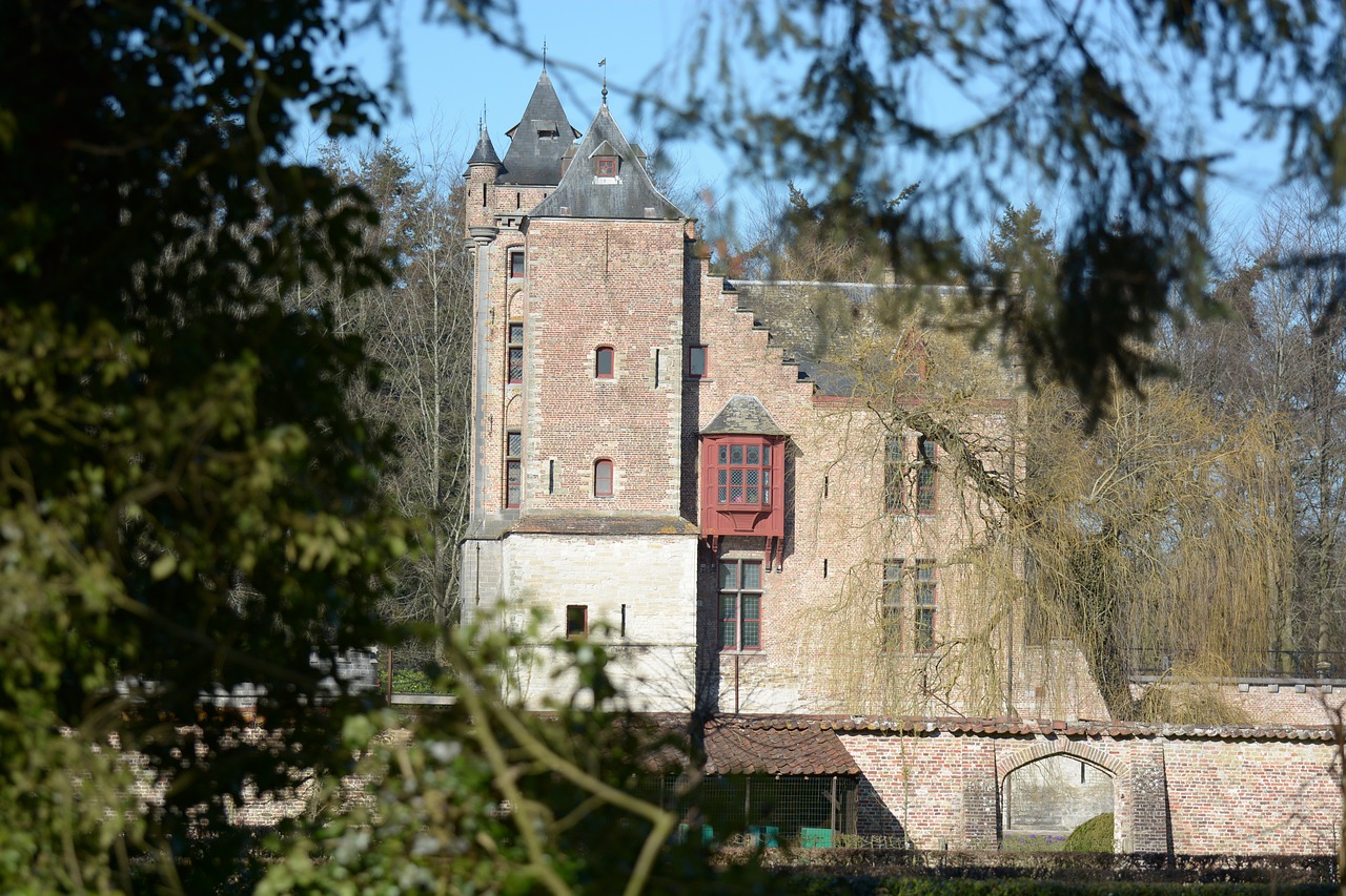 castle  building  architecture free photo