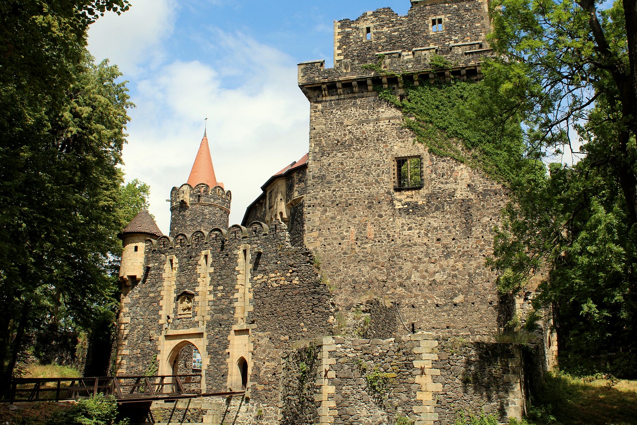 castle  building  architecture free photo