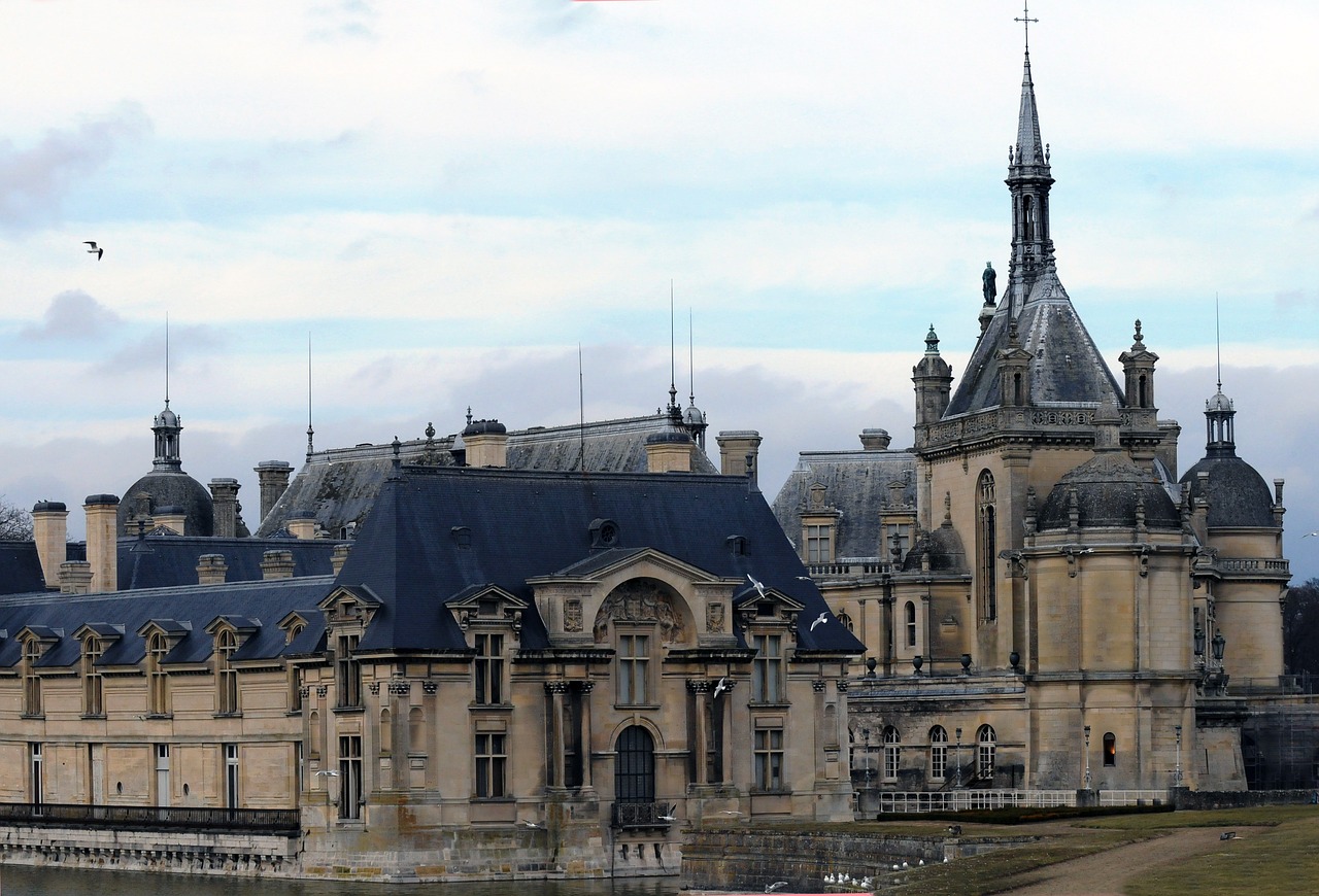 castle chantilly france free photo